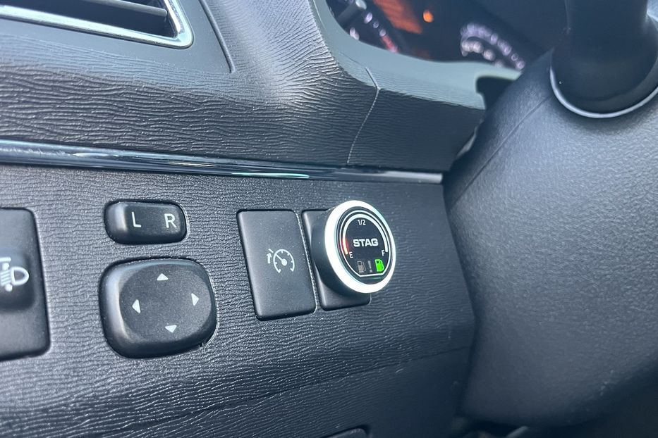 Продам Toyota Avensis 2012 года в Николаеве