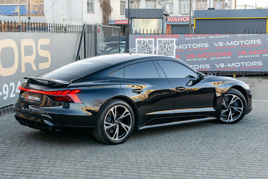 Продам Audi E-Tron GT QUATTRO 2022 года в Киеве