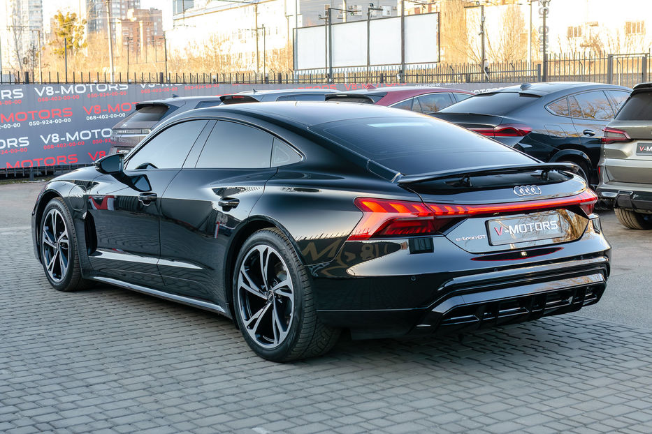 Продам Audi E-Tron GT QUATTRO 2022 года в Киеве