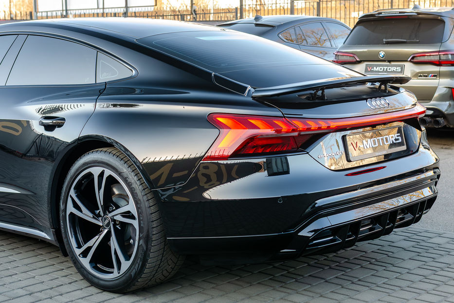 Продам Audi E-Tron GT QUATTRO 2022 года в Киеве