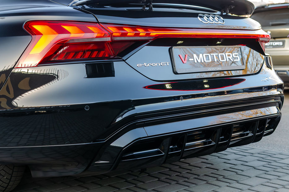 Продам Audi E-Tron GT QUATTRO 2022 года в Киеве