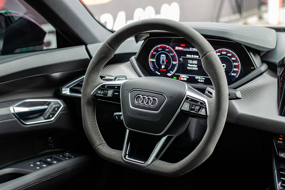 Продам Audi E-Tron GT QUATTRO 2022 года в Киеве