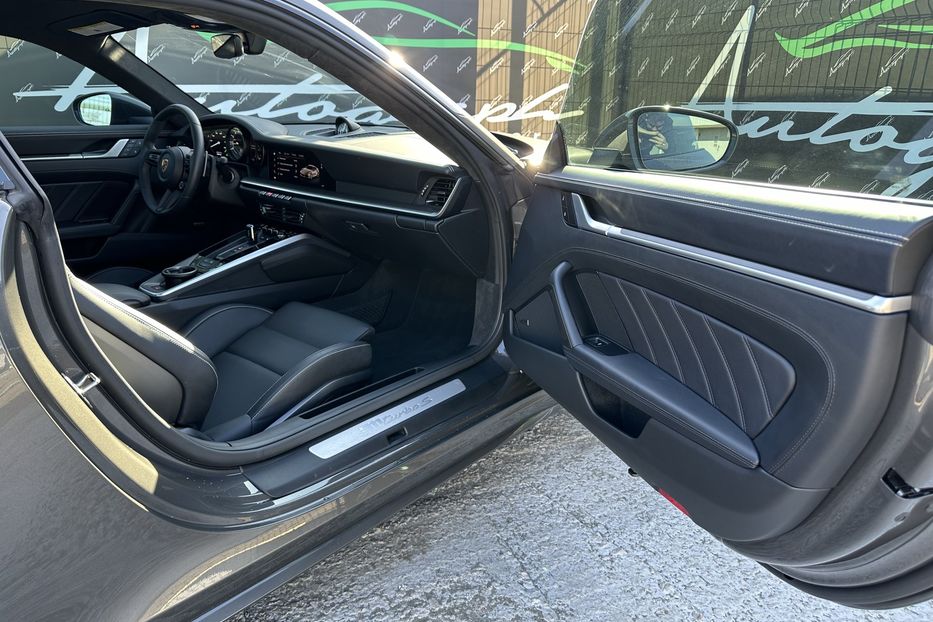 Продам Porsche 911 Turbo S 2024 года в Киеве