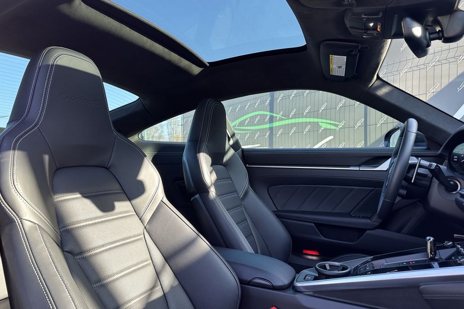Продам Porsche 911 Turbo S 2024 года в Киеве