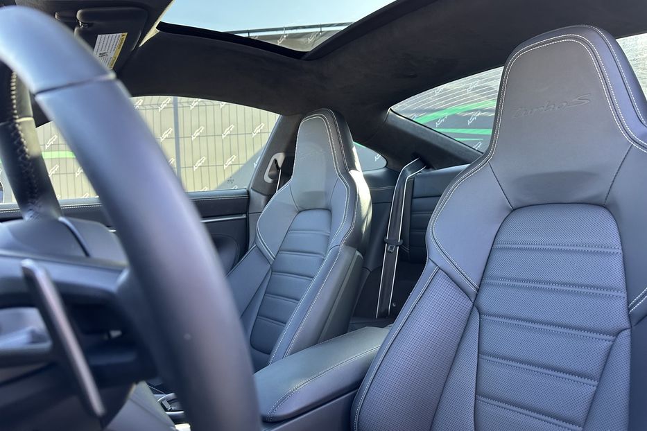 Продам Porsche 911 Turbo S 2024 года в Киеве