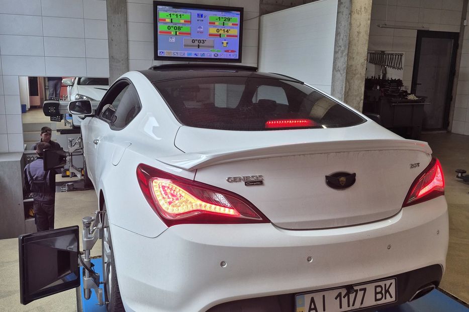 Продам Hyundai Genesis Coupe 2012 года в Киеве