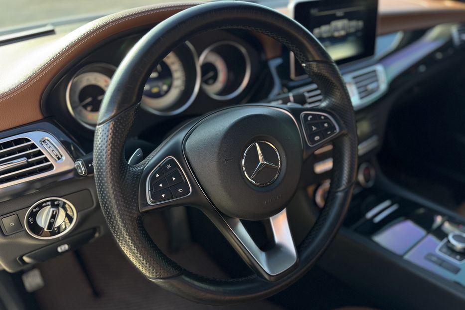 Продам Mercedes-Benz CLS-Class (COMIS). 4Matic 2016 года в г. Умань, Черкасская область