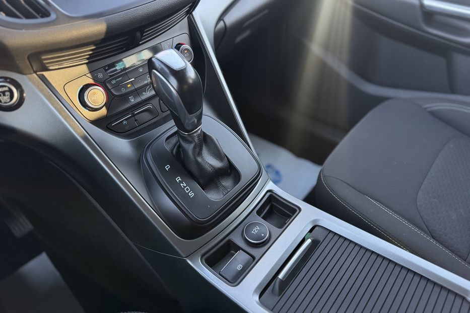 Продам Ford Kuga 4x4 2018 года в г. Умань, Черкасская область