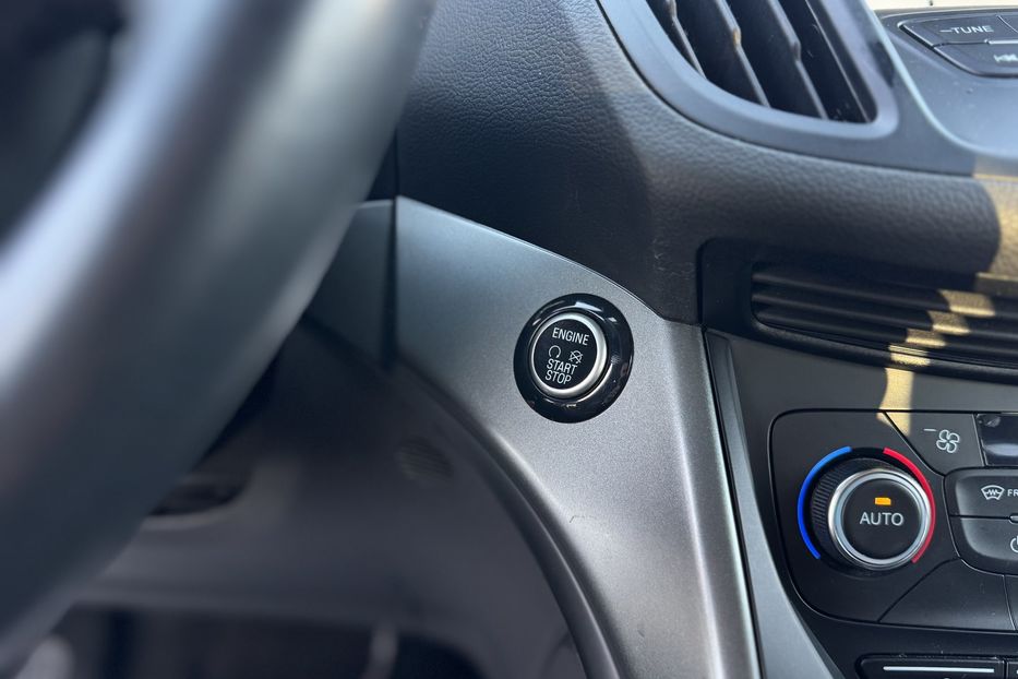 Продам Ford Kuga 4x4 2018 года в г. Умань, Черкасская область