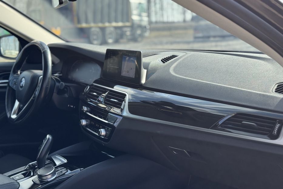 Продам BMW 520 G30 Sportline xDrive 2019 года в г. Умань, Черкасская область