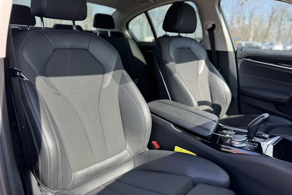 Продам BMW 520 G30 Sportline xDrive 2019 года в г. Умань, Черкасская область