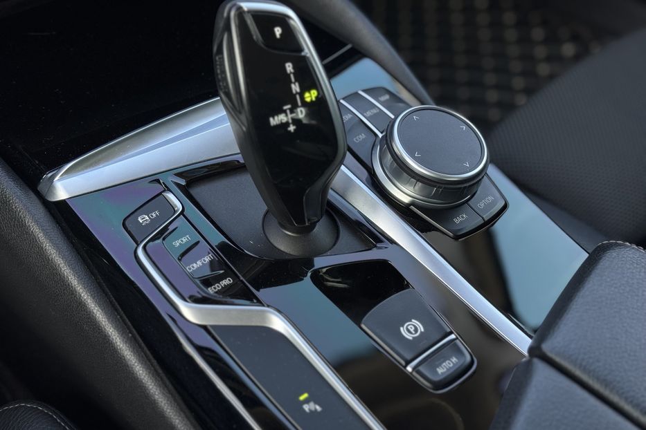 Продам BMW 520 G30 Sportline xDrive 2019 года в г. Умань, Черкасская область