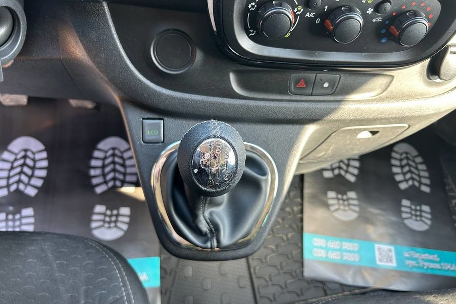 Продам Opel Vivaro пасс. 2017 года в Черновцах