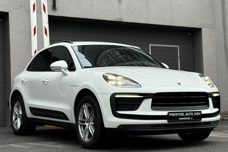 Продам Porsche Macan 2.0 PDK 2023 года в Киеве