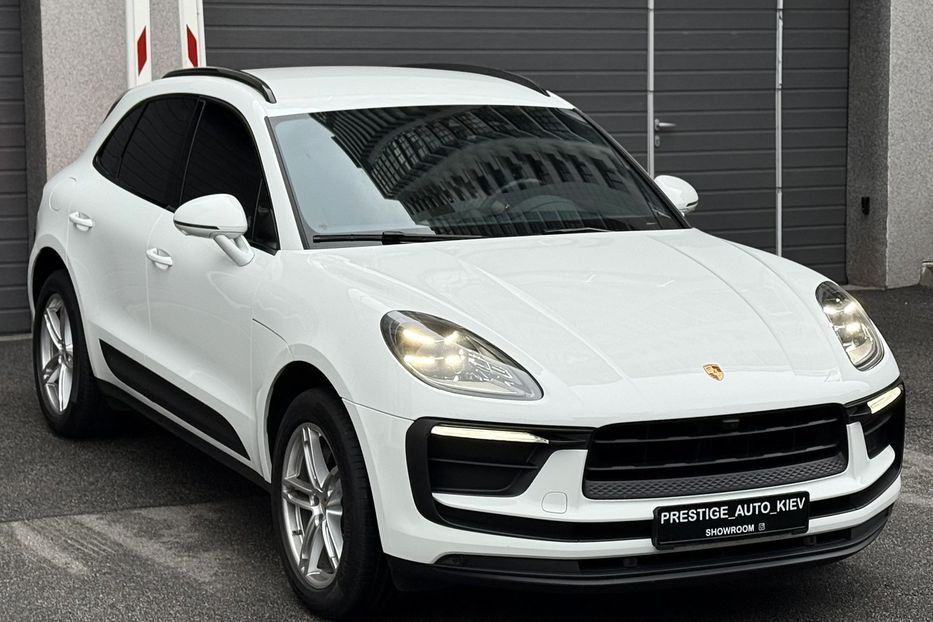 Продам Porsche Macan 2.0 PDK 2023 года в Киеве
