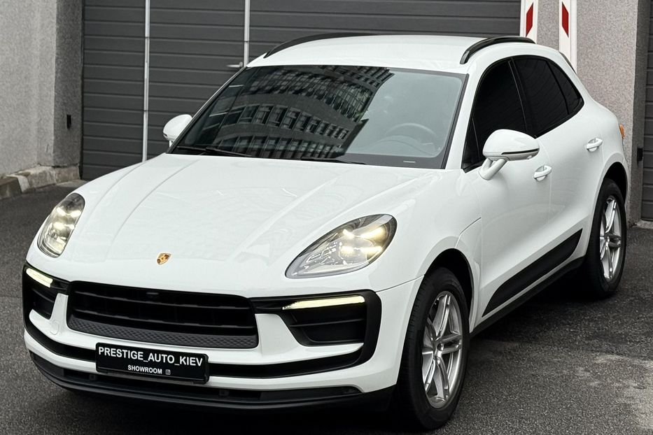 Продам Porsche Macan 2.0 PDK 2023 года в Киеве