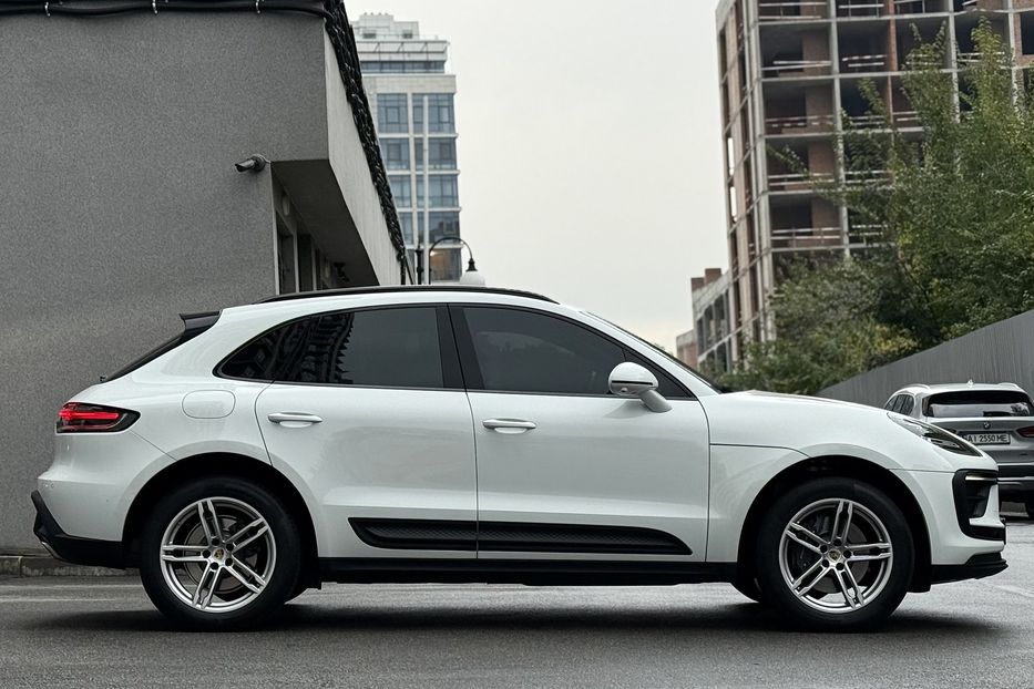 Продам Porsche Macan 2.0 PDK 2023 года в Киеве