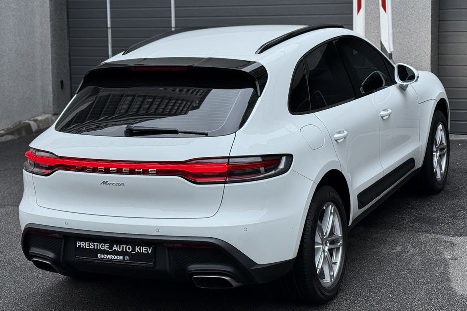 Продам Porsche Macan 2.0 PDK 2023 года в Киеве