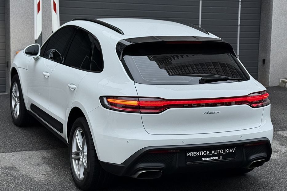 Продам Porsche Macan 2.0 PDK 2023 года в Киеве