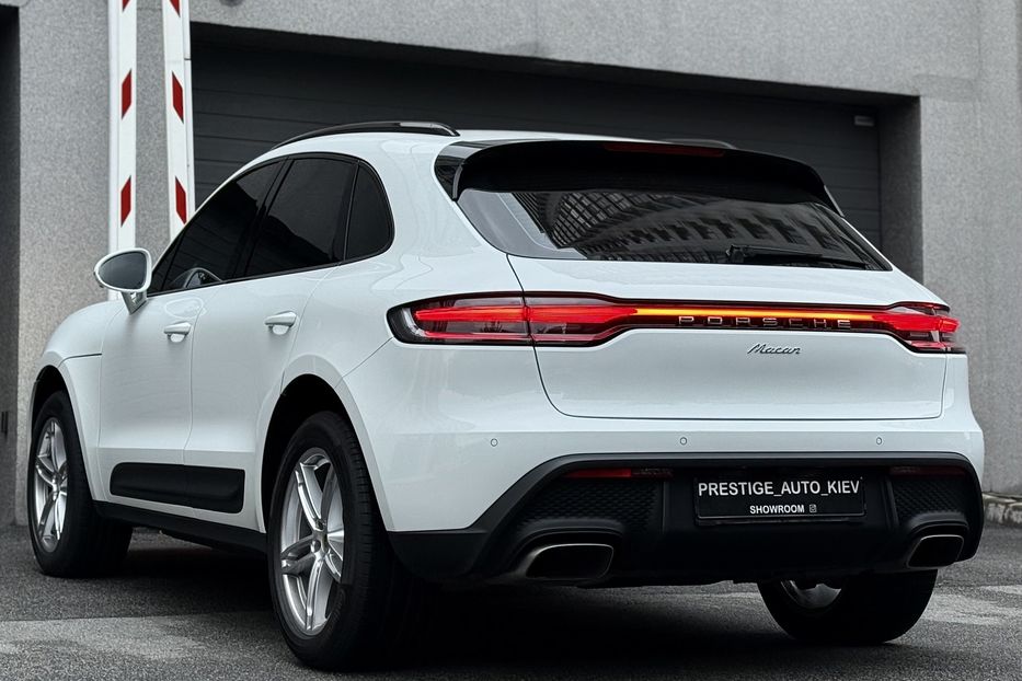 Продам Porsche Macan 2.0 PDK 2023 года в Киеве
