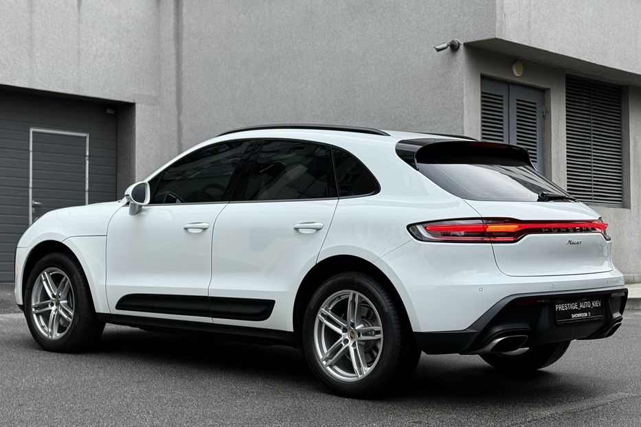 Продам Porsche Macan 2.0 PDK 2023 года в Киеве