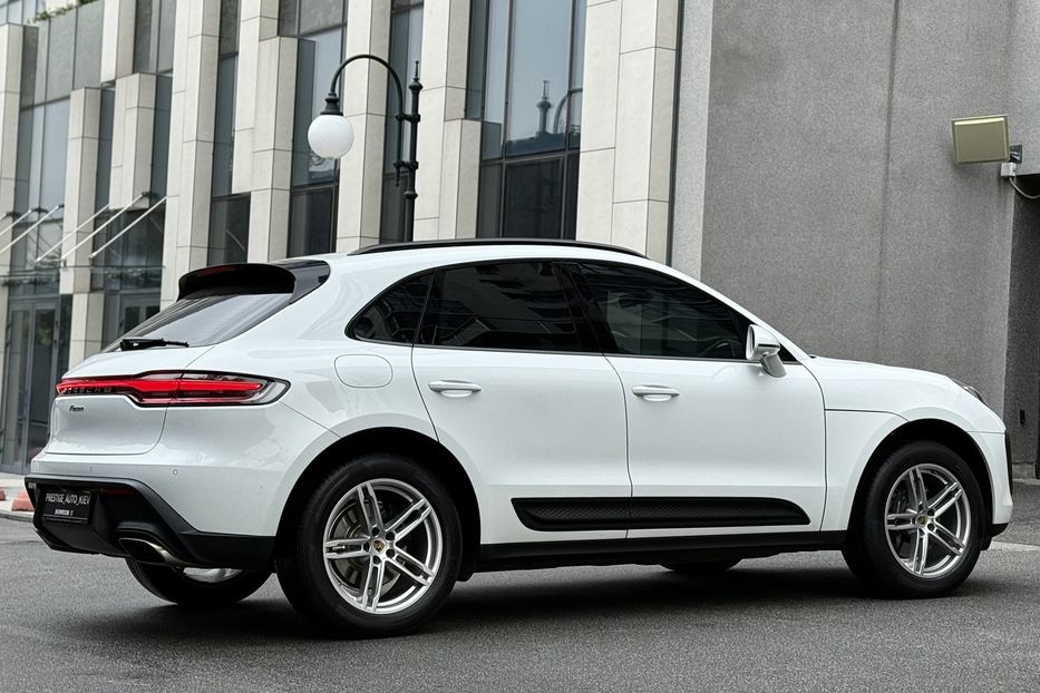 Продам Porsche Macan 2.0 PDK 2023 года в Киеве