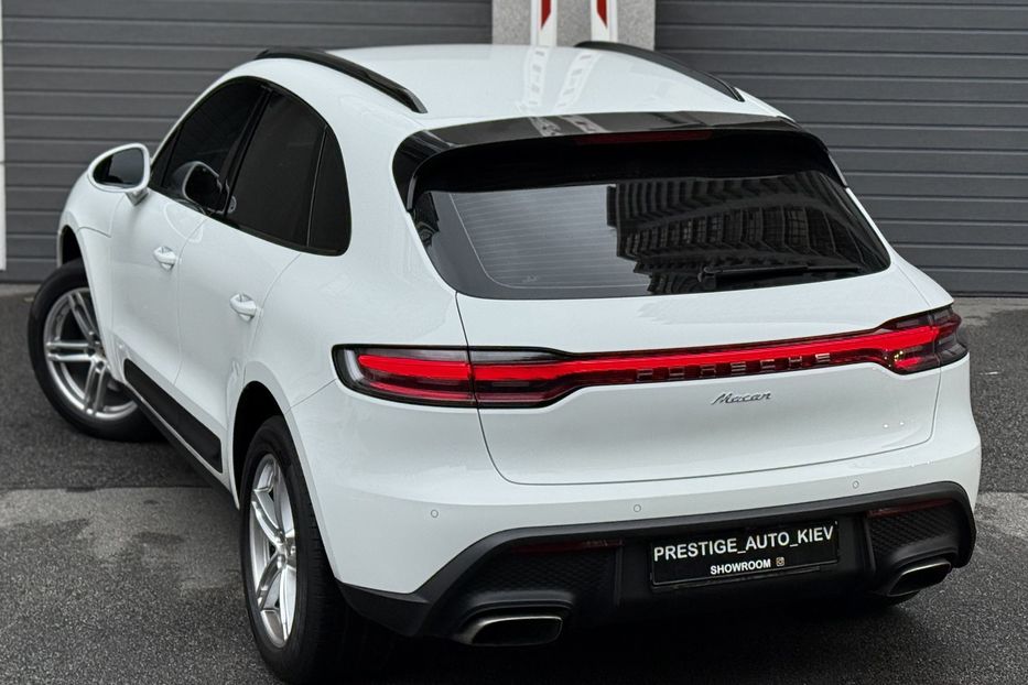 Продам Porsche Macan 2.0 PDK 2023 года в Киеве