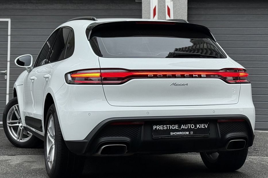 Продам Porsche Macan 2.0 PDK 2023 года в Киеве