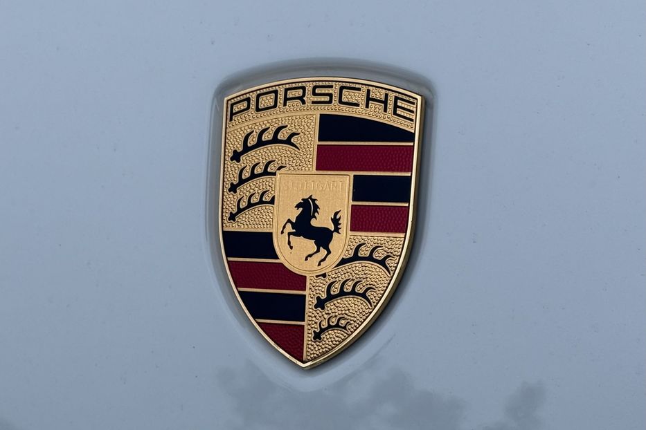 Продам Porsche Macan 2.0 PDK 2023 года в Киеве