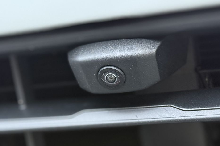 Продам Porsche Macan 2.0 PDK 2023 года в Киеве