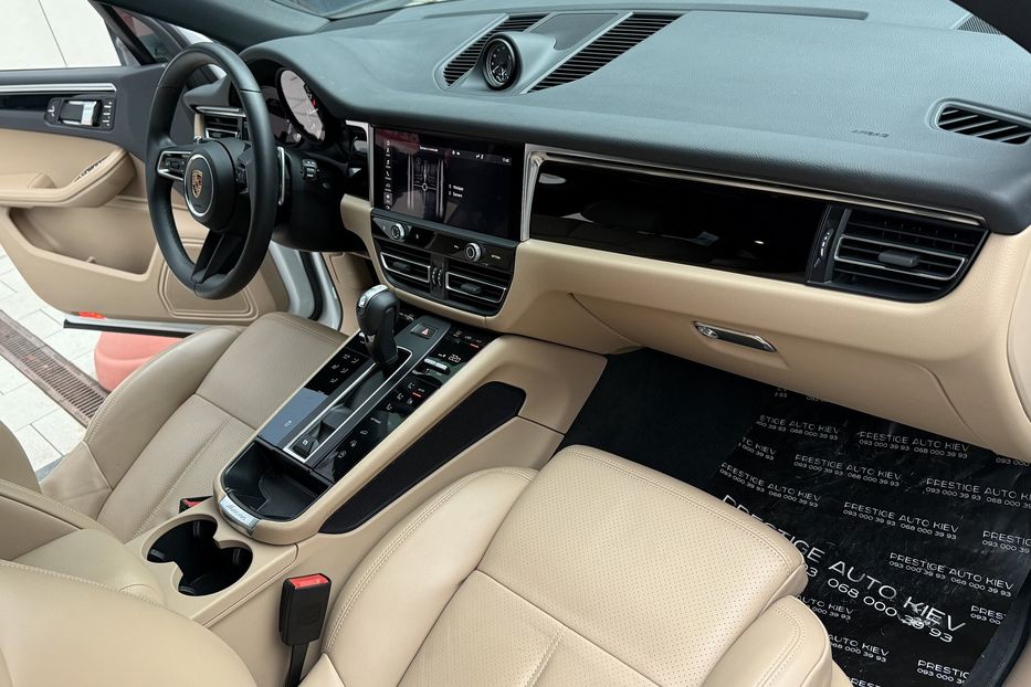 Продам Porsche Macan 2.0 PDK 2023 года в Киеве