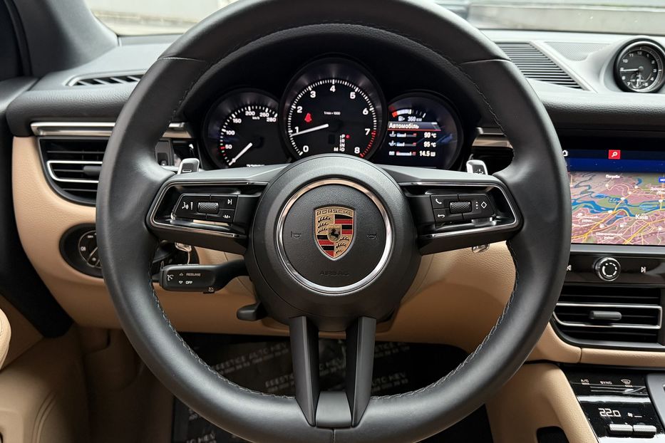 Продам Porsche Macan 2.0 PDK 2023 года в Киеве