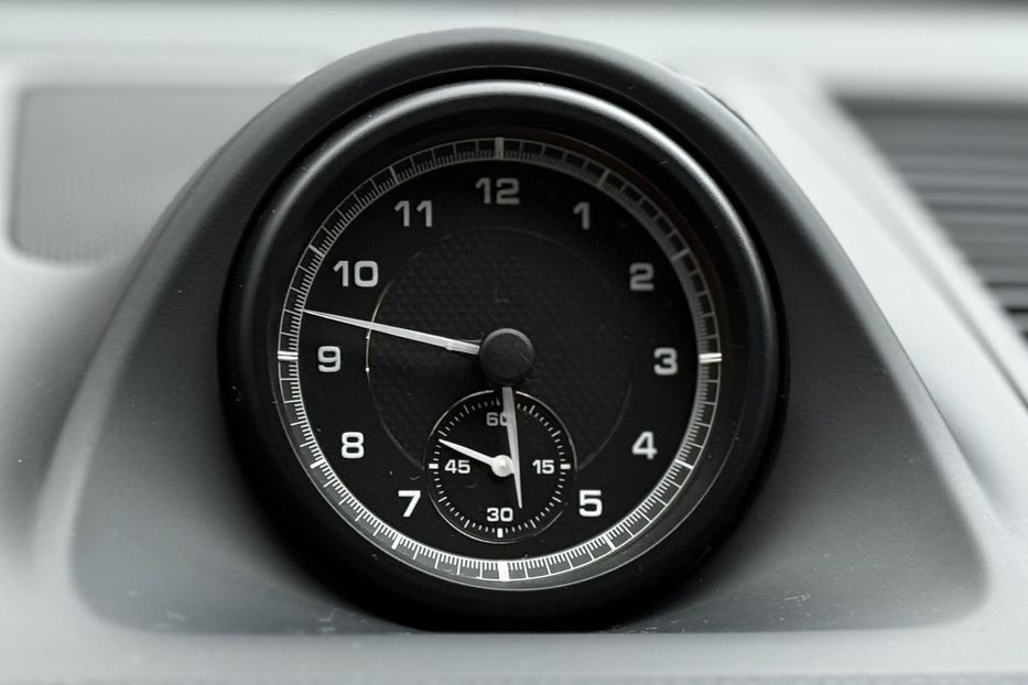 Продам Porsche Macan 2.0 PDK 2023 года в Киеве