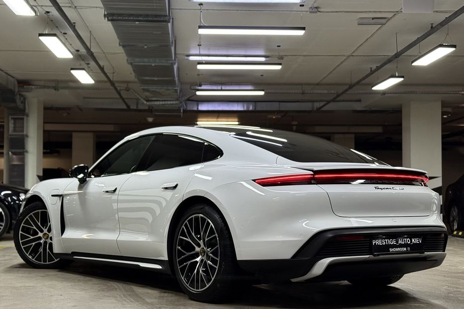 Продам Porsche Taycan Turbo 2021 года в Киеве