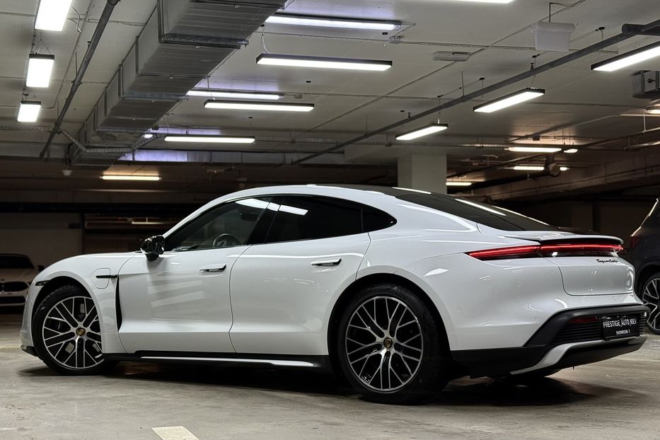 Продам Porsche Taycan Turbo 2021 года в Киеве