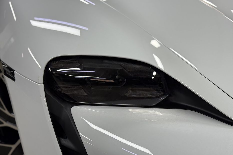 Продам Porsche Taycan Turbo 2021 года в Киеве