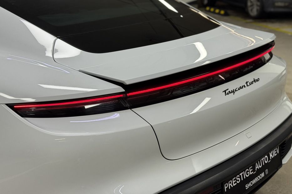 Продам Porsche Taycan Turbo 2021 года в Киеве