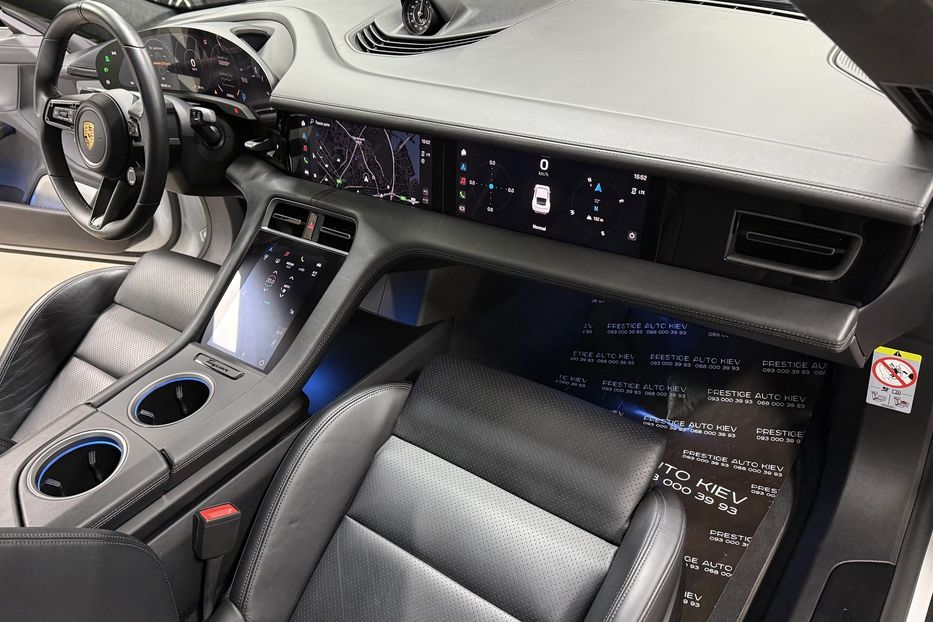 Продам Porsche Taycan Turbo 2021 года в Киеве