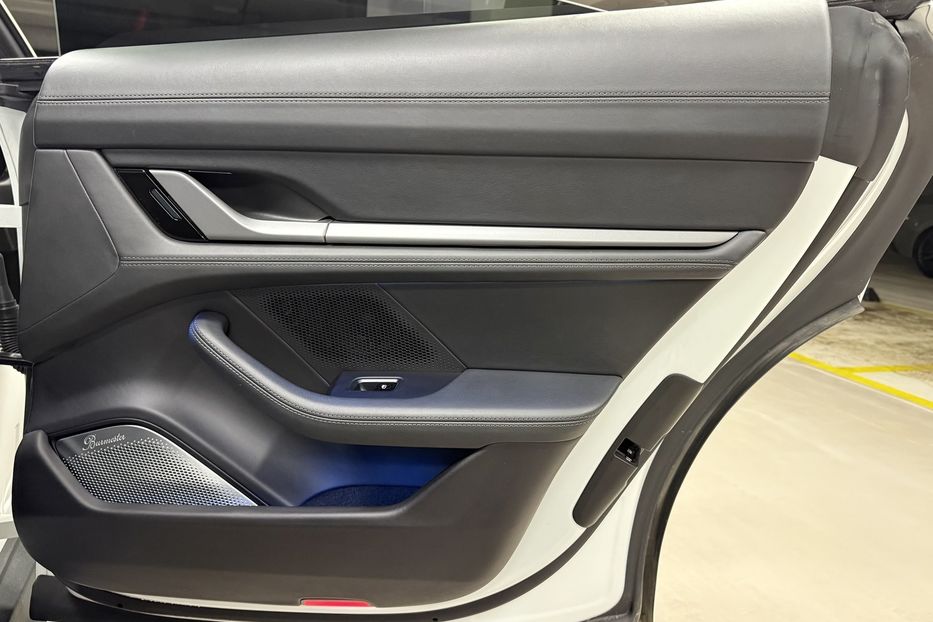 Продам Porsche Taycan Turbo 2021 года в Киеве