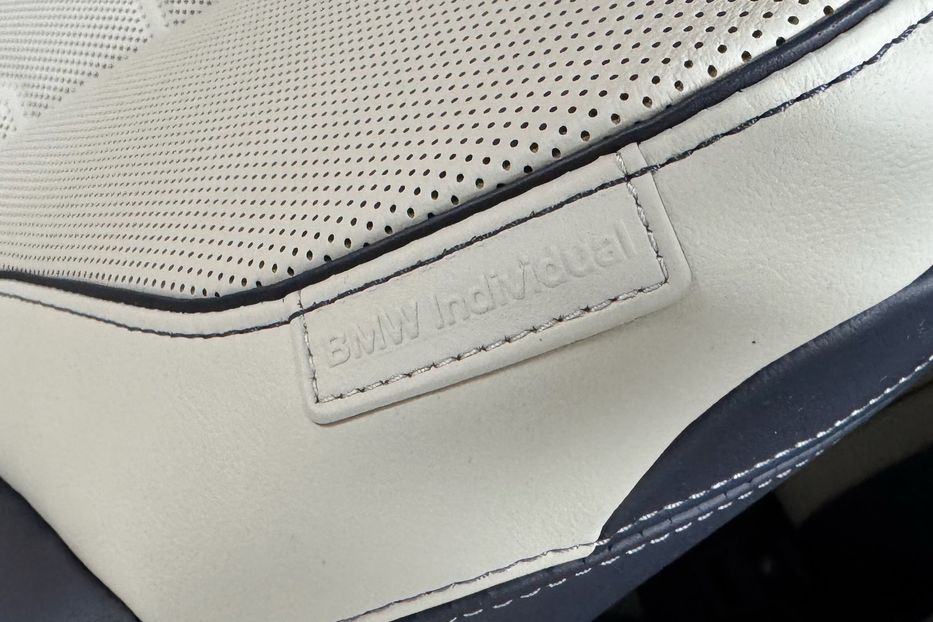 Продам BMW 850 850i xDrive 2024 года в Киеве