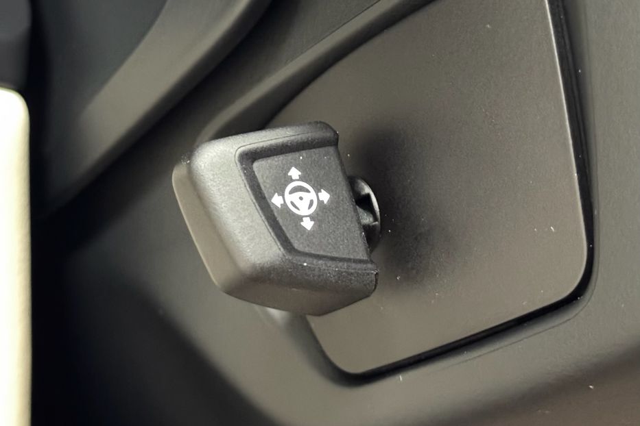 Продам BMW 850 850i xDrive 2024 года в Киеве