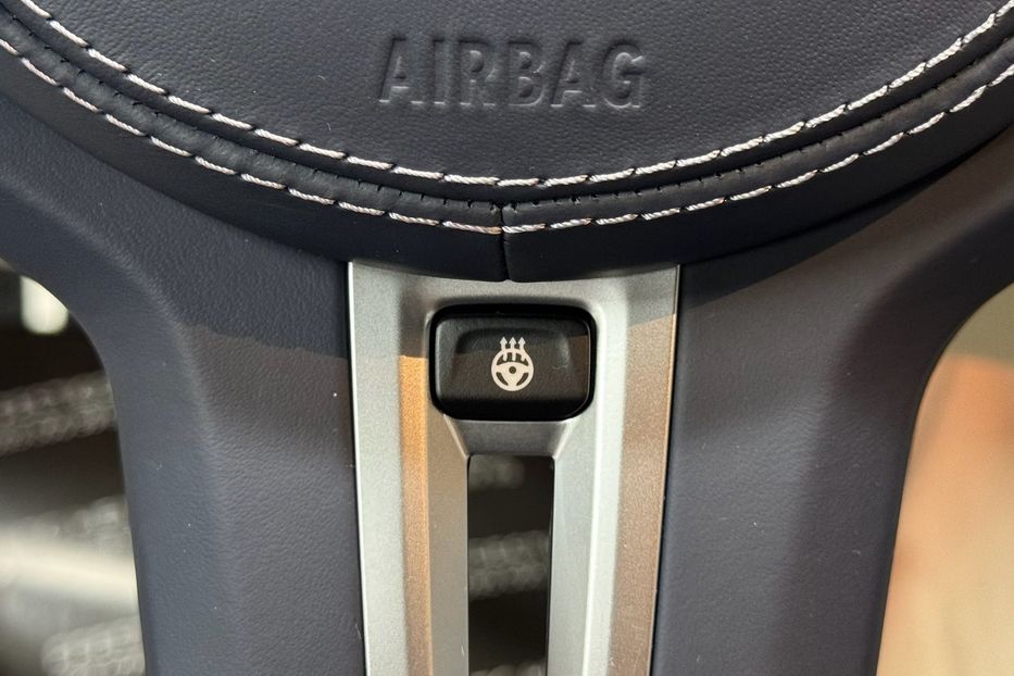 Продам BMW 850 850i xDrive 2024 года в Киеве