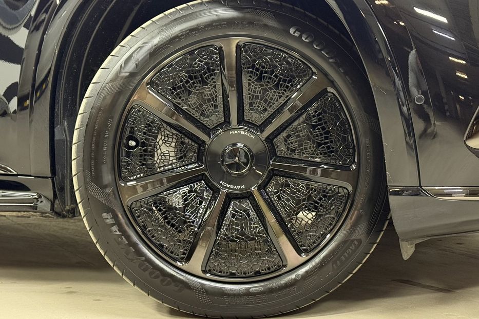 Продам Mercedes-Benz Maybach EQS SUV 680 Night Series 2024 года в Киеве