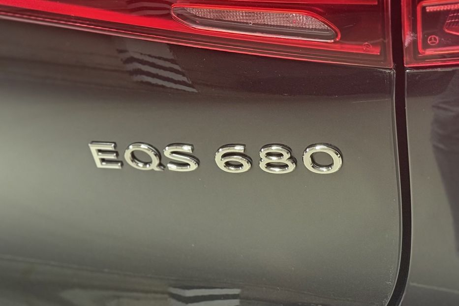 Продам Mercedes-Benz Maybach EQS SUV 680 Night Series 2024 года в Киеве