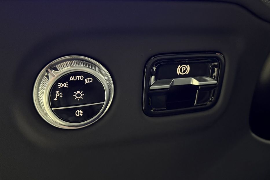 Продам Mercedes-Benz Maybach EQS SUV 680 Night Series 2024 года в Киеве