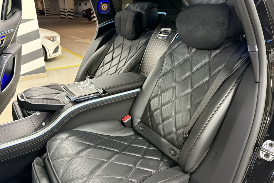Продам Mercedes-Benz Maybach EQS SUV 680 Night Series 2024 года в Киеве