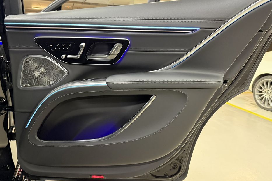 Продам Mercedes-Benz Maybach EQS SUV 680 Night Series 2024 года в Киеве