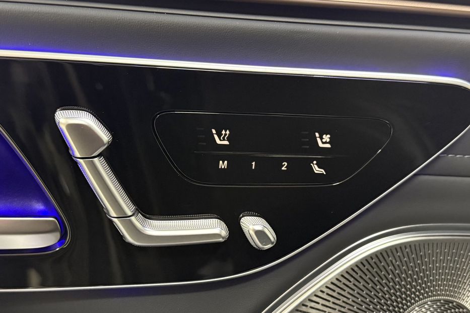 Продам Mercedes-Benz Maybach EQS SUV 680 Night Series 2024 года в Киеве