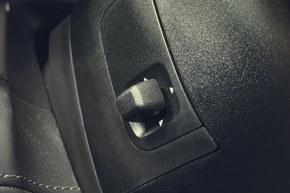 Продам Mercedes-Benz Maybach EQS SUV 680 Night Series 2024 года в Киеве