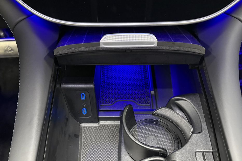 Продам Mercedes-Benz Maybach EQS SUV 680 Night Series 2024 года в Киеве